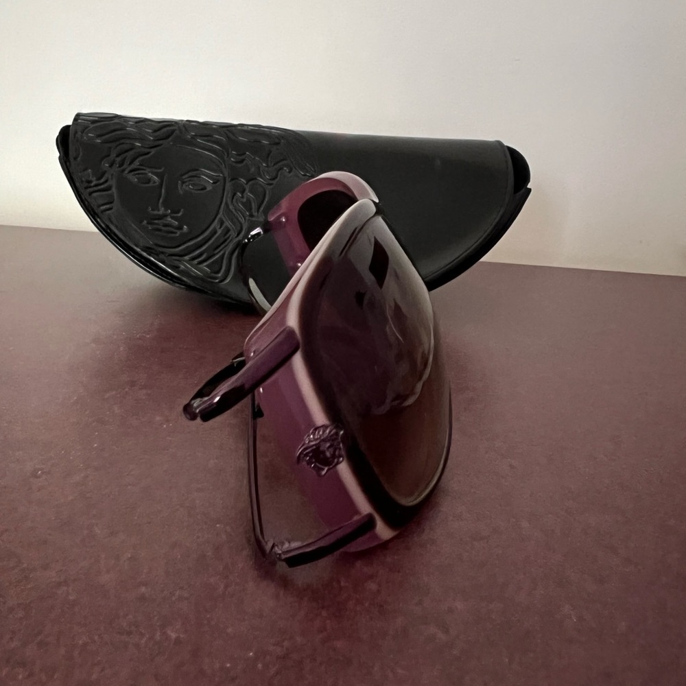 Versace Sunglasses - Style 4086 - Brown / Light Violet - Y2K - Picture 10 of 10
